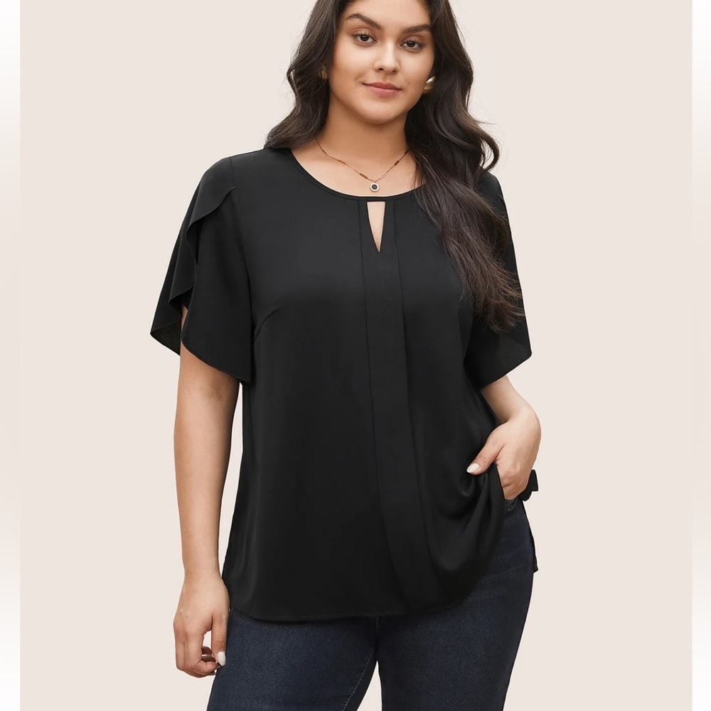 BloomChic Plus Size XL Solid Keyhole Petal Sleeve Pleated Blouse -Black us14-16